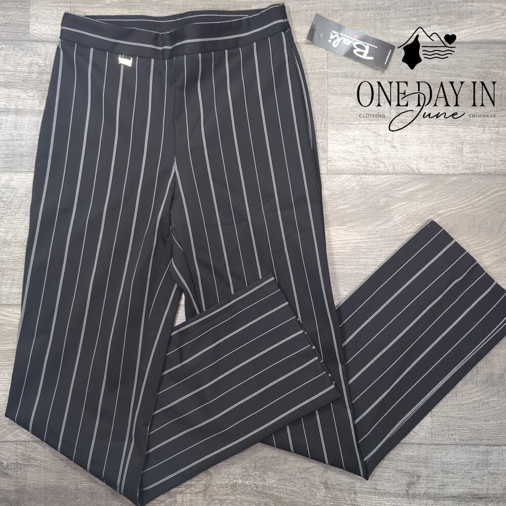 Bali Pin Stripe Straight Leg Pants Size 6
